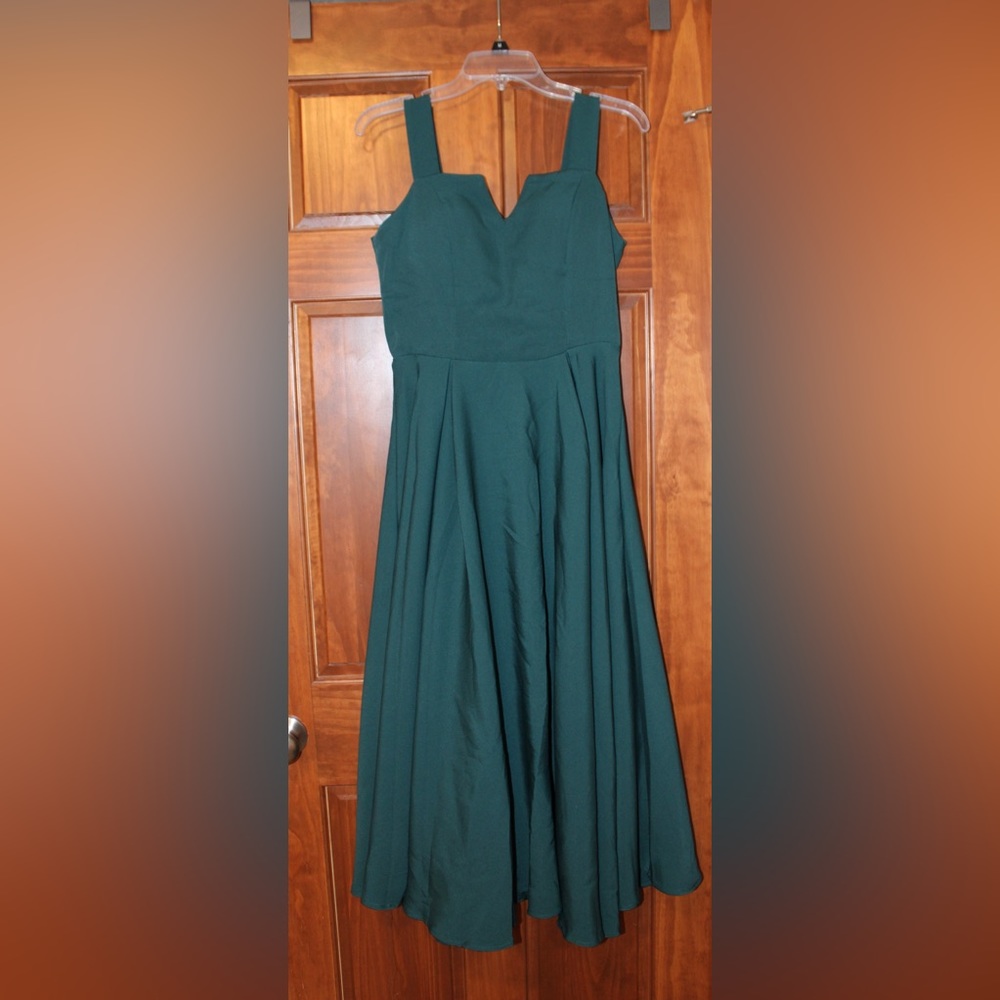 Bridesmaid style emerald green dress